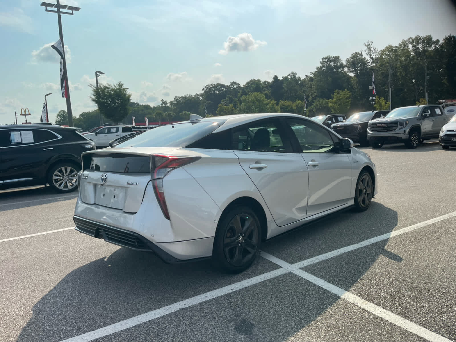 Used 2017 Toyota Prius Four Touring w/ Appearance Package FWD image 5
