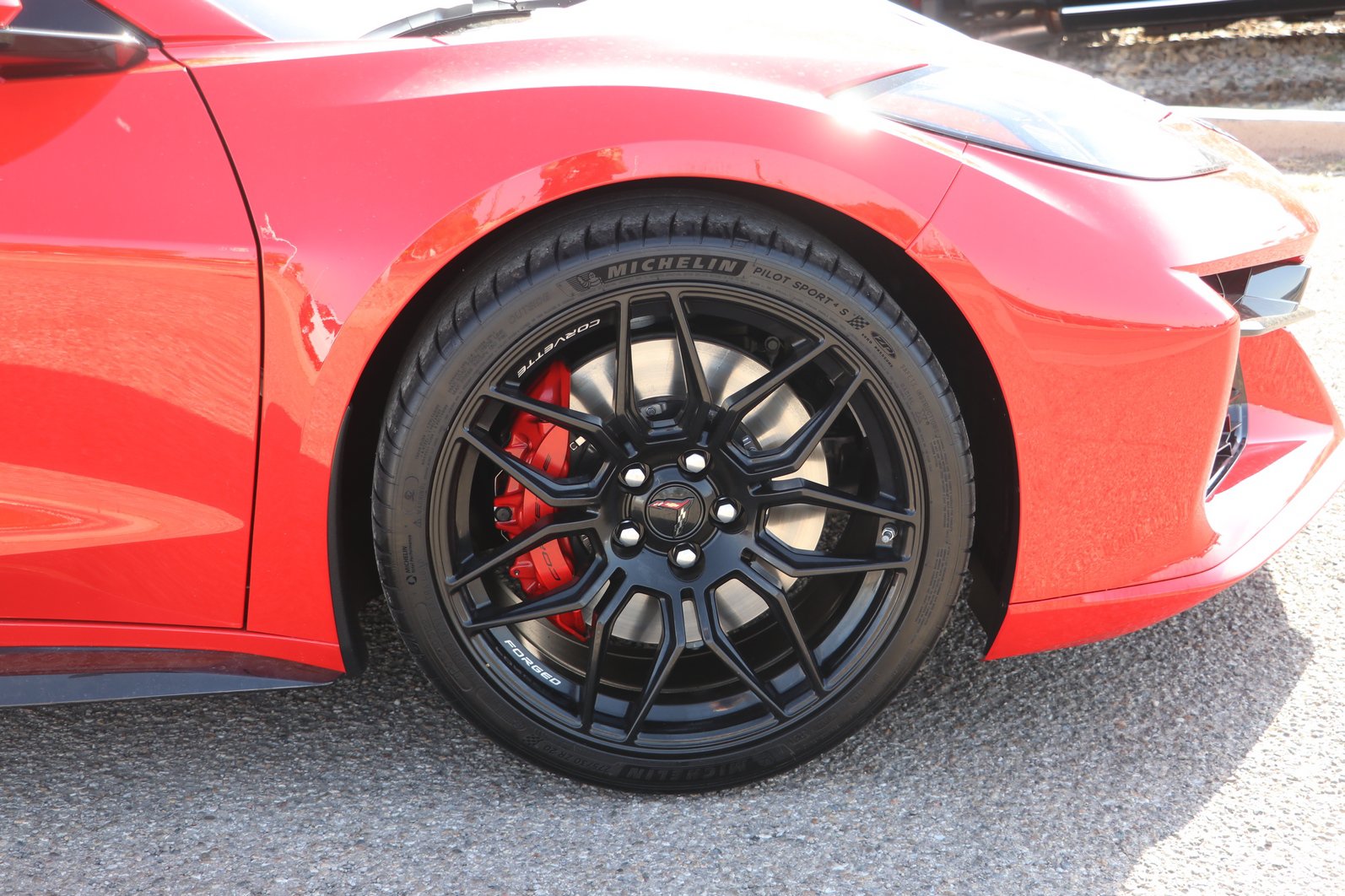 Used 2025 Chevrolet Corvette Z06 RWD image 9