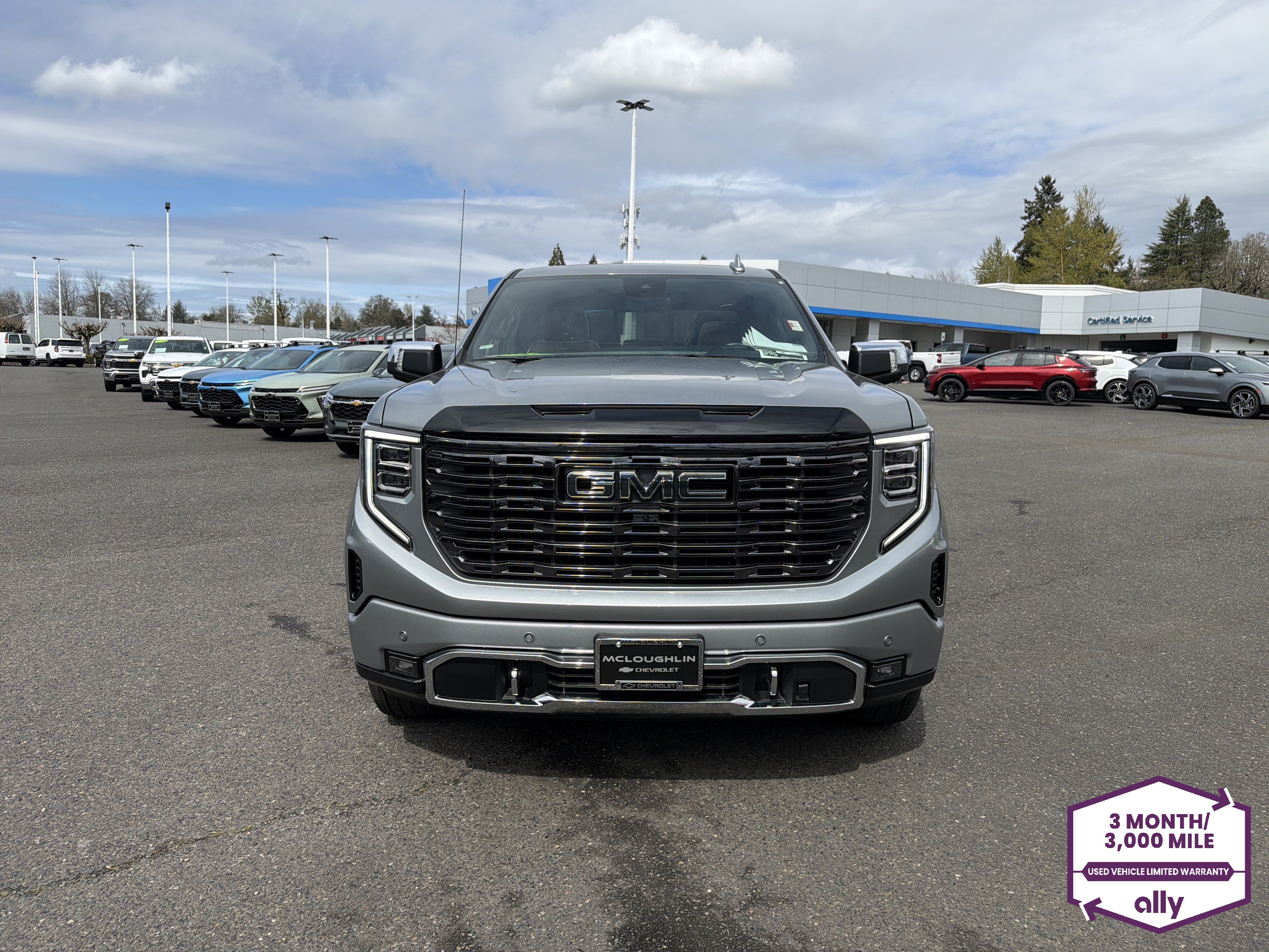 Used 2025 GMC Sierra 1500 Denali Ultimate image 8
