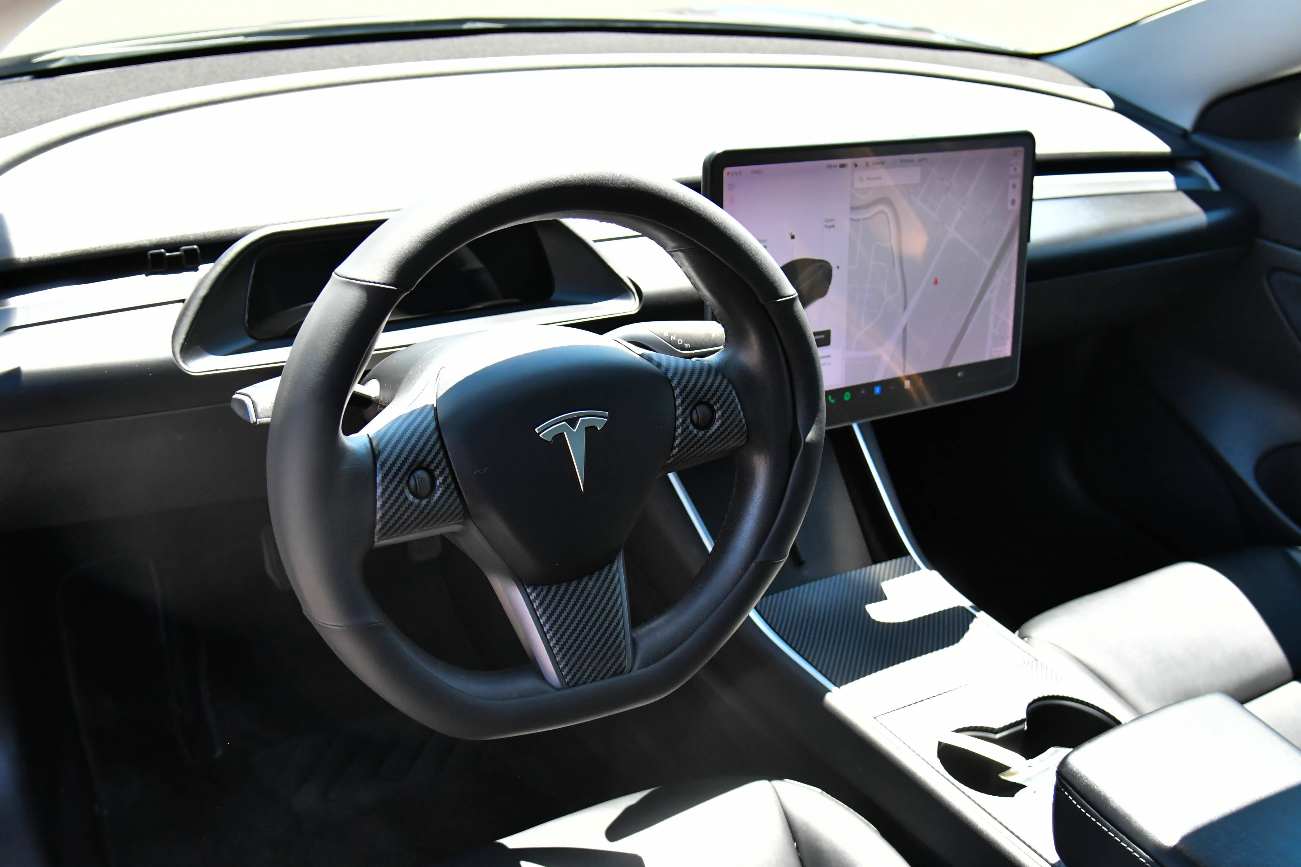 Used 2020 Tesla Model 3 Standard Range RWD image 14