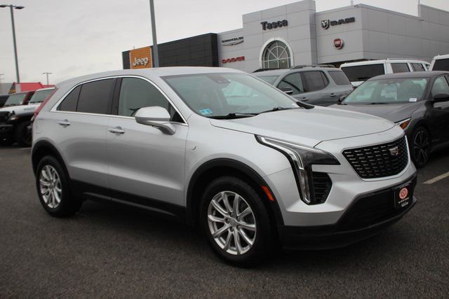 Used 2020 Cadillac XT4 Luxury image 1