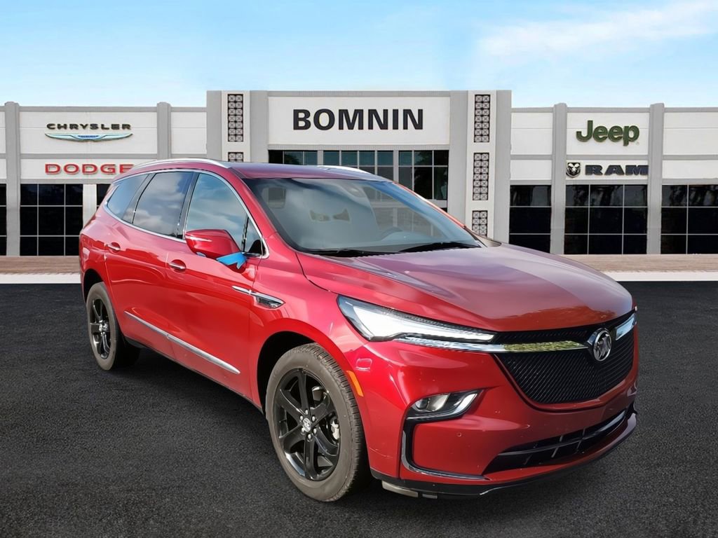 Used 2024 Buick Enclave Essence w/ Sport Touring Edition image 2