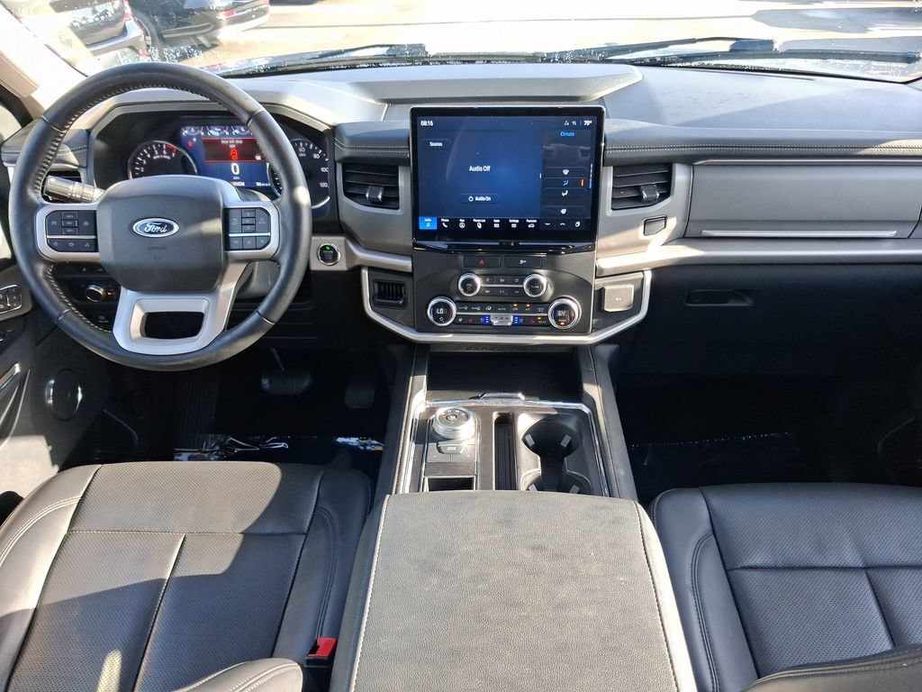 Used 2022 Ford Expedition XLT RWD image 9