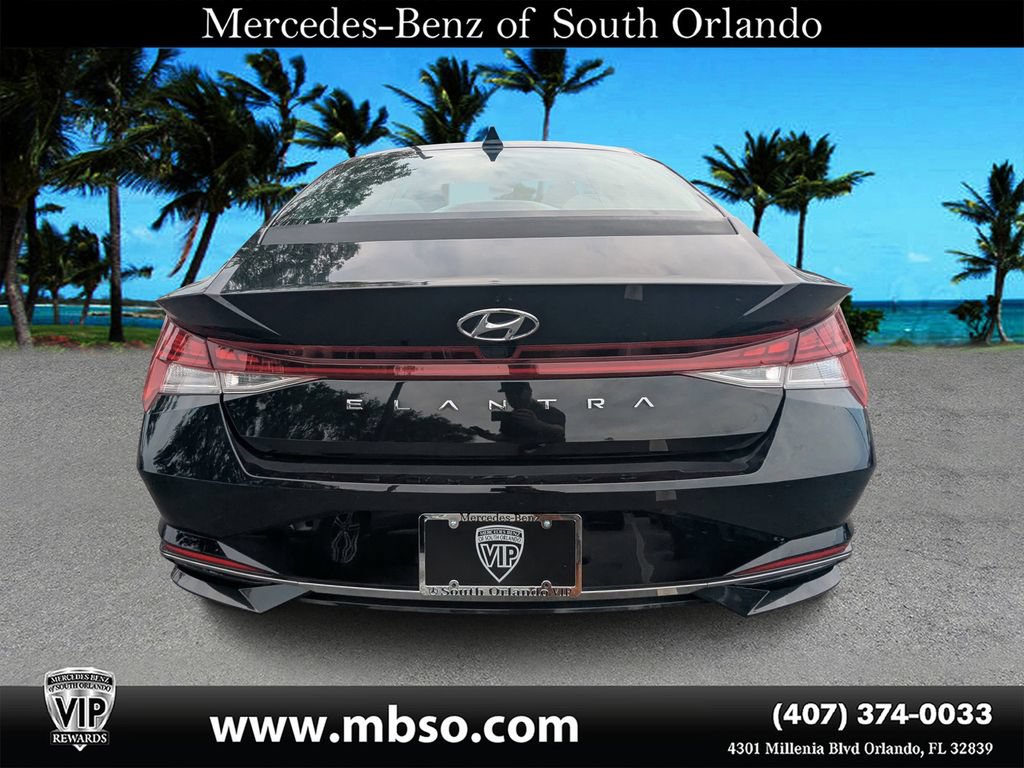 Used 2021 Hyundai Elantra SEL w/ Convenience + Premium Package FWD image 17