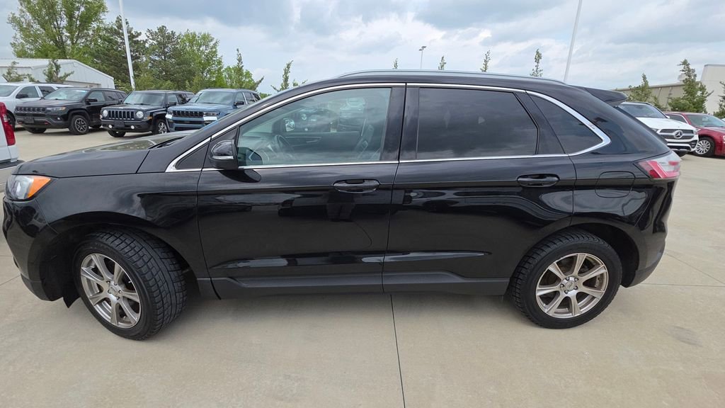 Used 2020 Ford Edge SEL w/ Convenience Package image 2