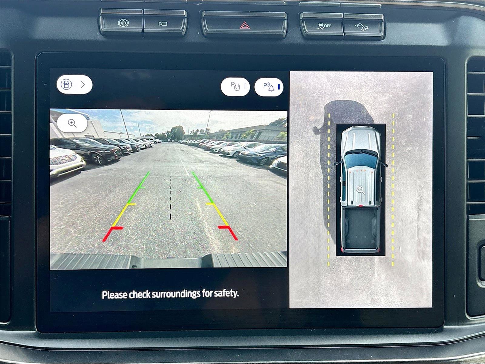 Used 2023 Ford F250 Lariat w/ Chrome Package image 16