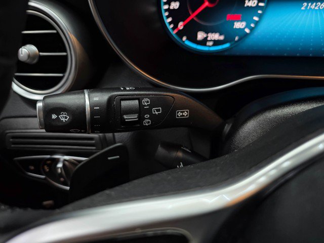 Used 2021 Mercedes-Benz GLC 300 4MATIC image 23