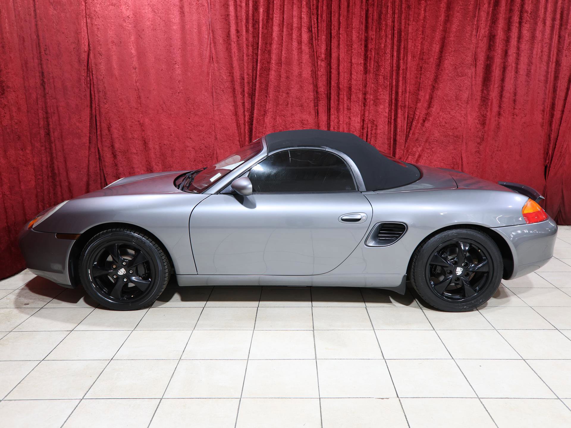 Used 2002 Porsche Boxster RWD image 4