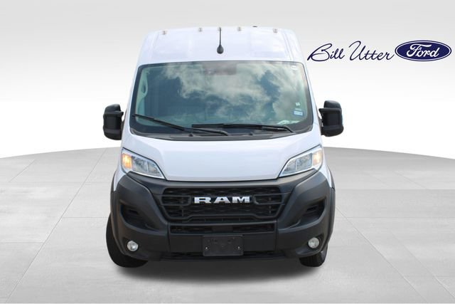 Used 2024 RAM ProMaster 2500 w/ Convenience Group FWD image 2
