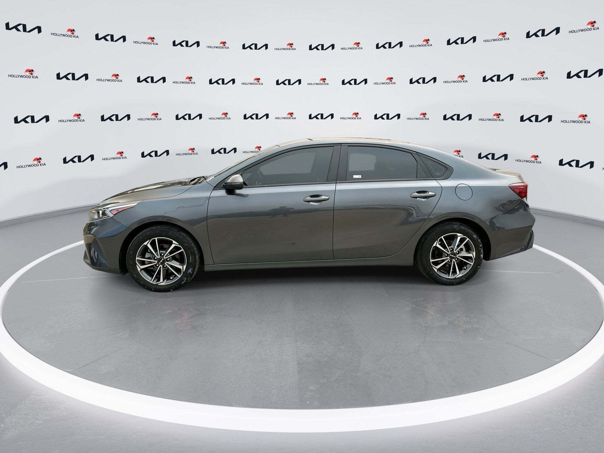 Certified 2023 Kia Forte LXS w/ LXS Technology Package FWD image 5