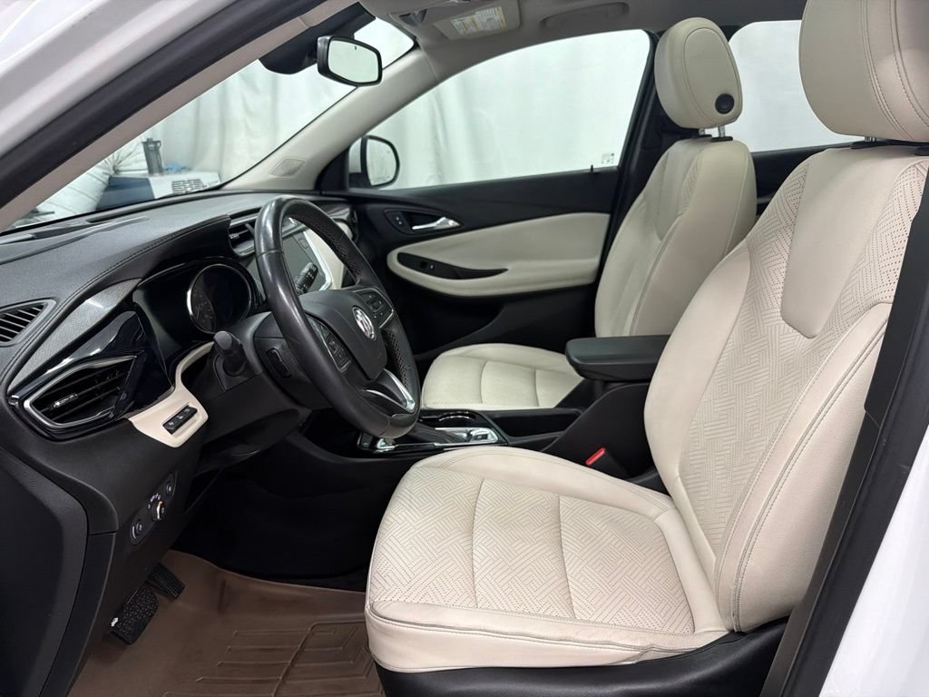 Used 2020 Buick Encore GX Essence w/ Experience Buick Package FWD image 13