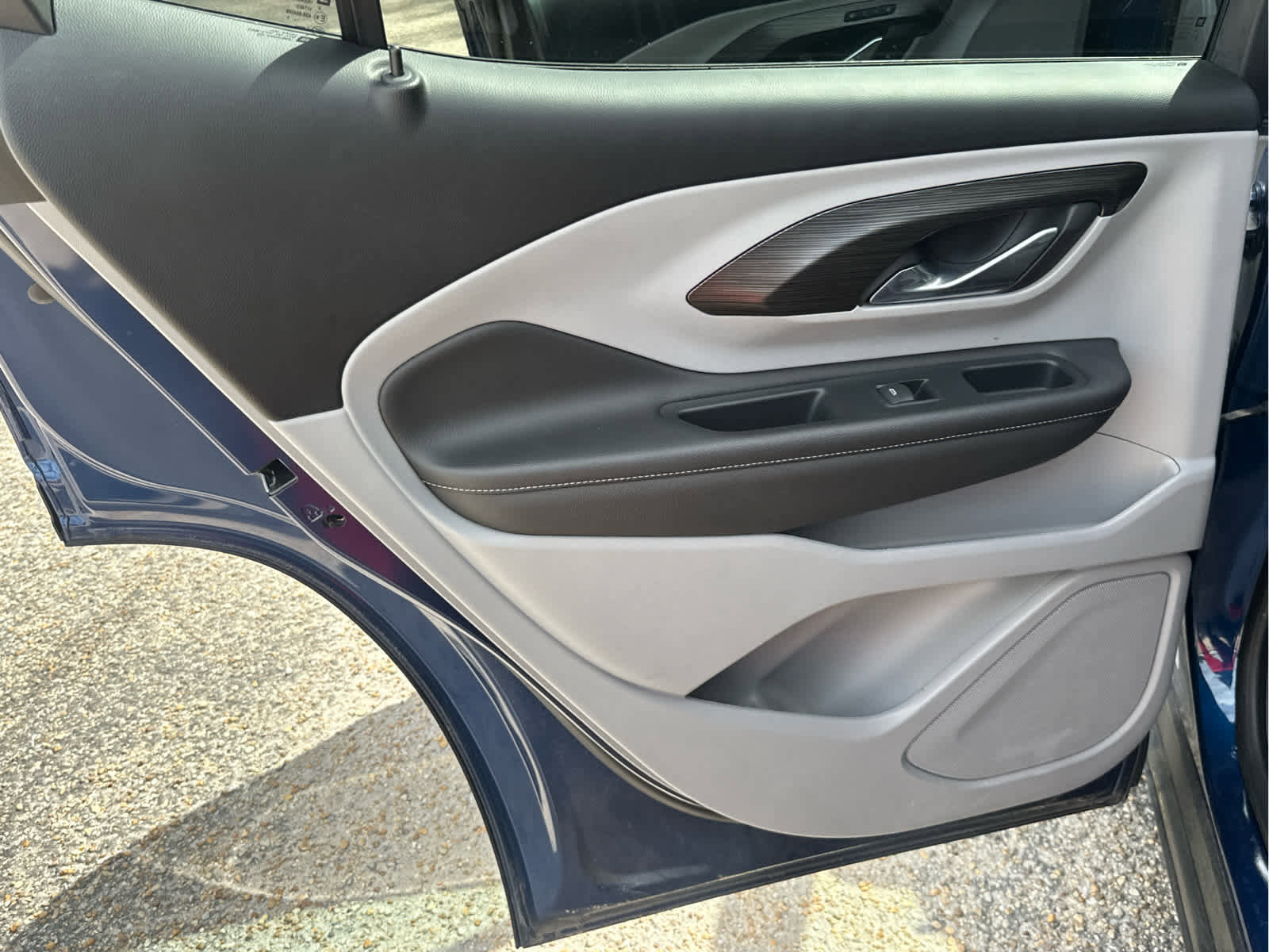 Used 2022 GMC Terrain SLT w/ Infotainment Package II image 43