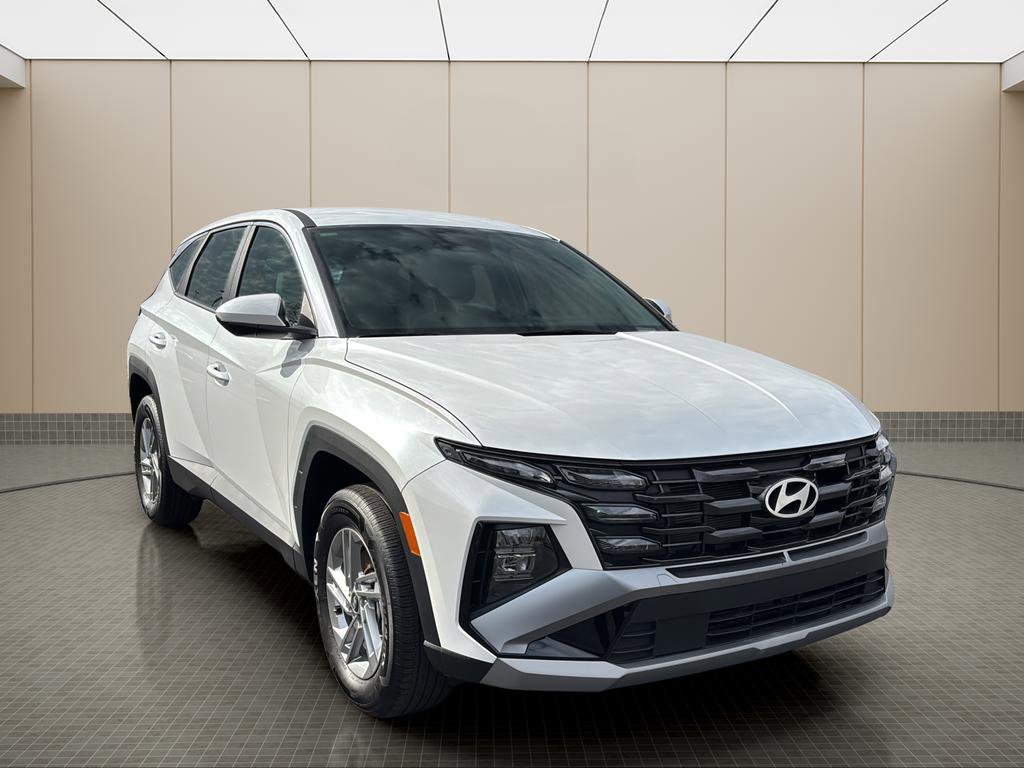 Certified 2025 Hyundai Tucson SE image 7