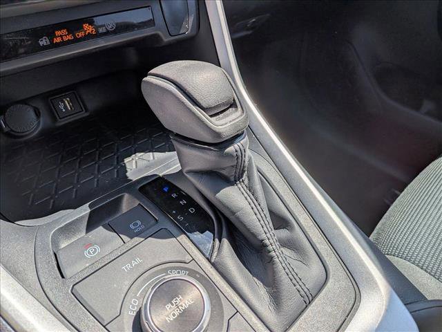 Used 2025 Toyota RAV4 LE image 11