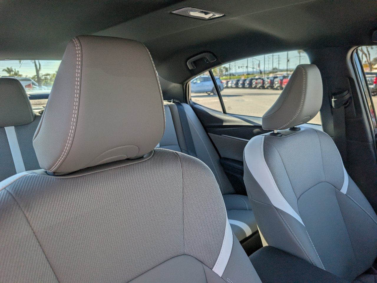 Used 2026 Toyota Camry SE w/ Convenience Package FWD image 3