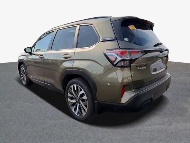 Used 2025 Subaru Forester Touring AWD/4WD image 2