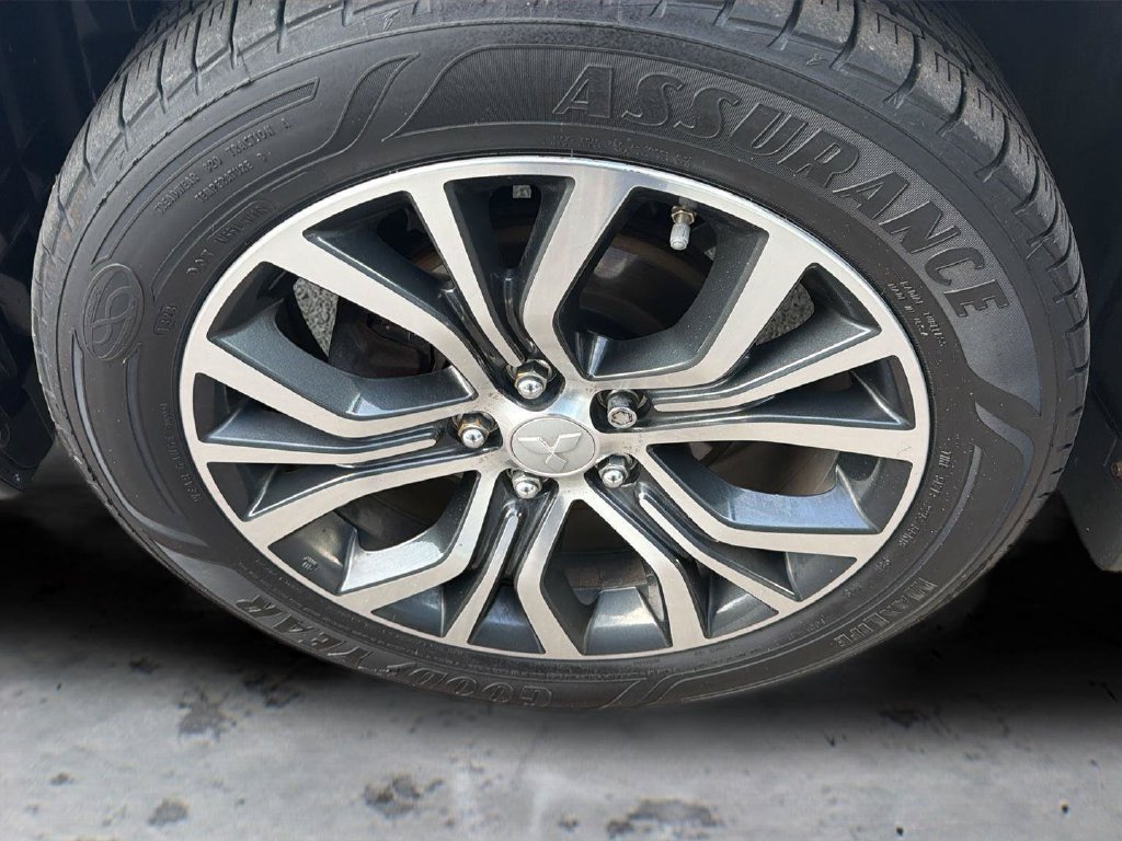 Used 2016 Mitsubishi Outlander SE AWD/4WD image 28