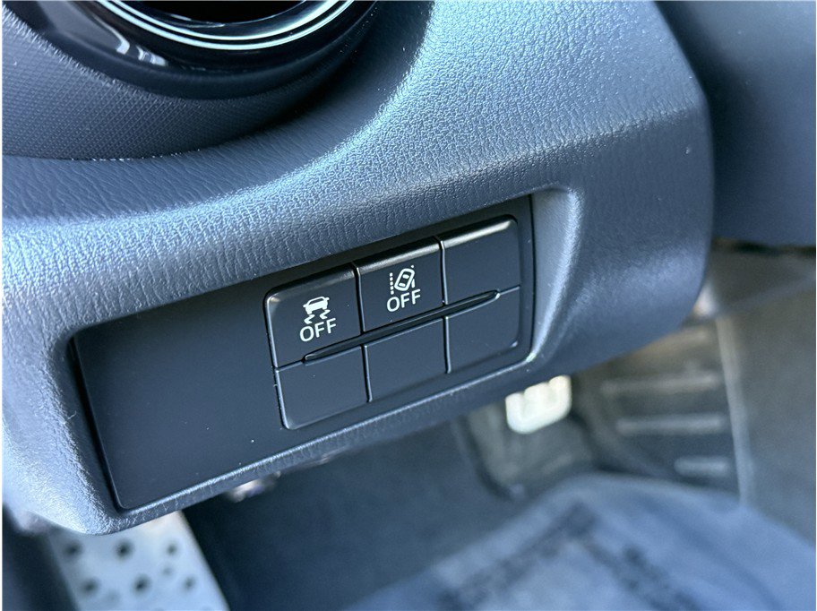 Used 2020 MAZDA MX-5 Miata Sport image 14