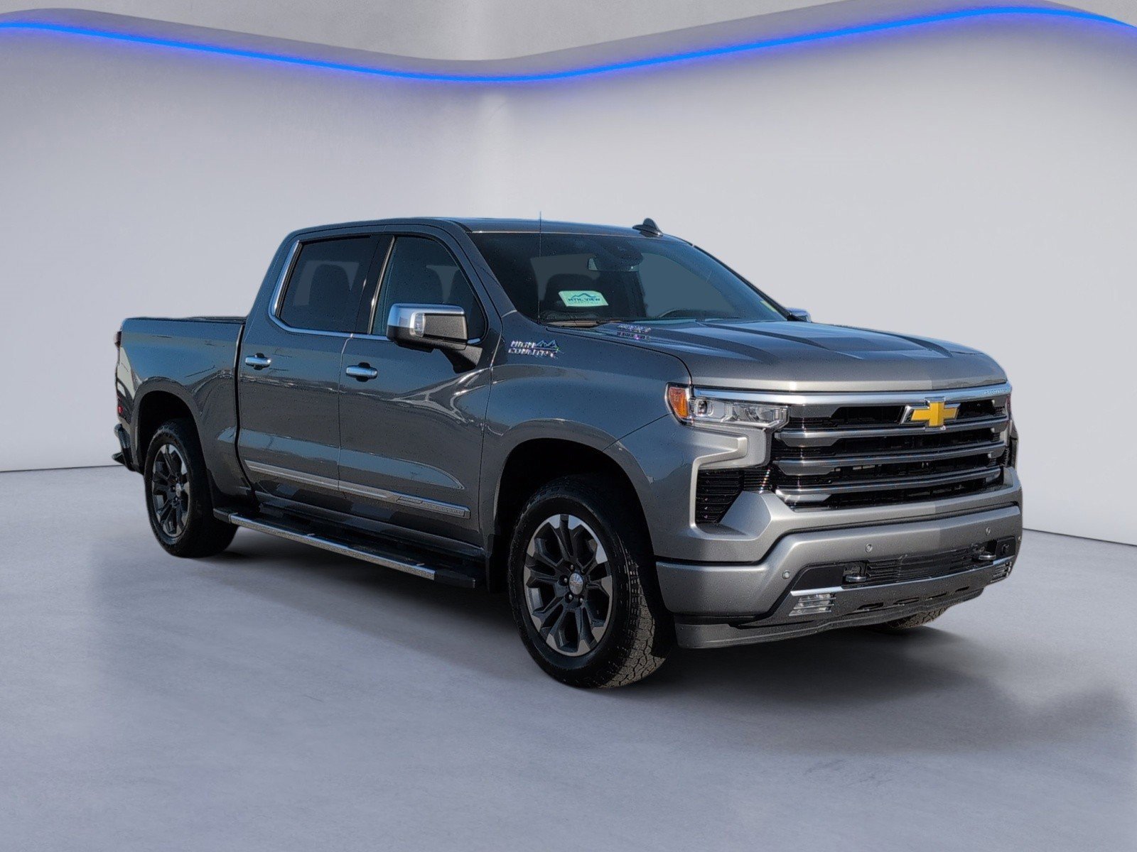 Used 2024 Chevrolet Silverado 1500 High Country w/ Z71 Off-Road Package image 10