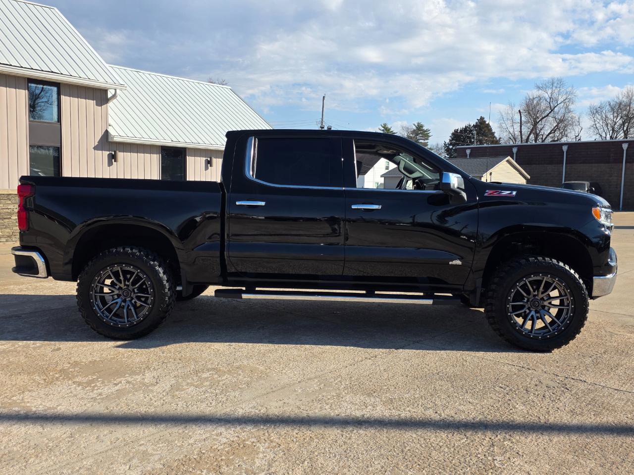 Used 2022 Chevrolet Silverado 1500 LTZ w/ LTZ Premium Package image 24
