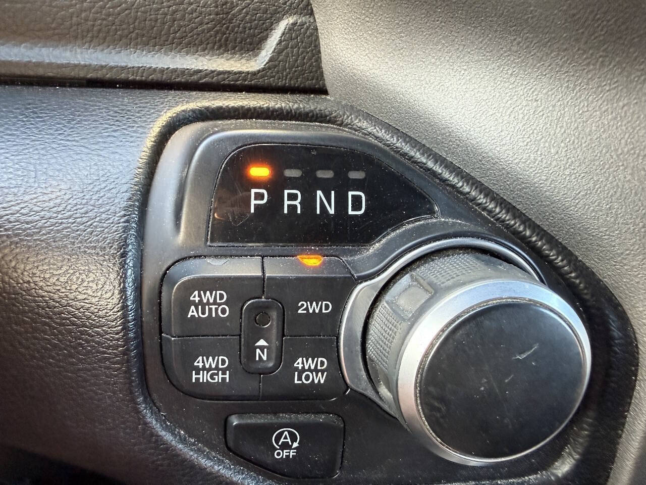 Used 2020 RAM 1500 Big Horn AWD/4WD image 30