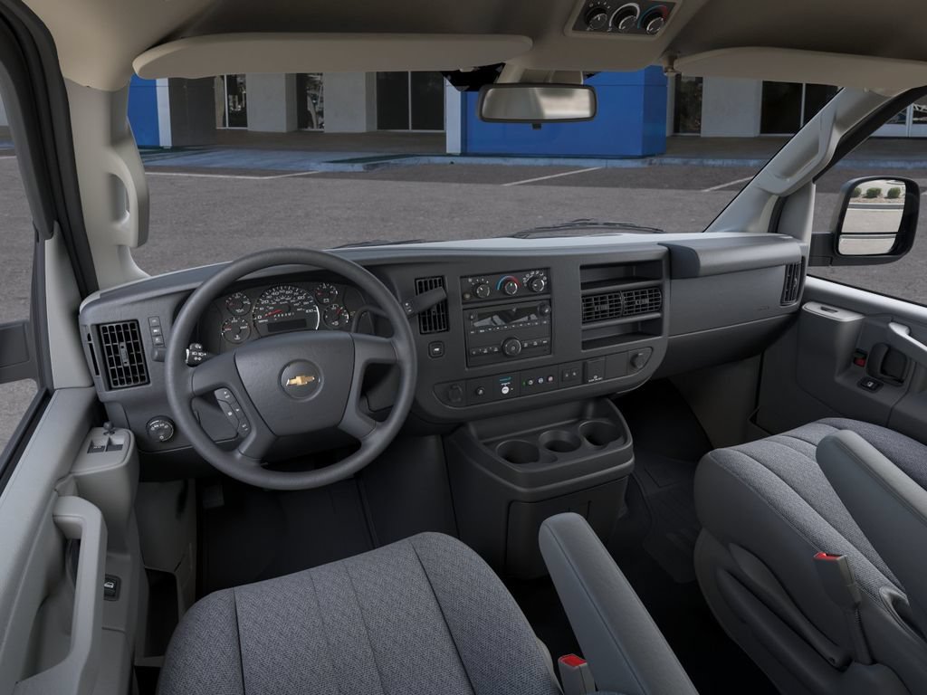 New 2026 Chevrolet Express 3500 LT w/ LT Preferred Equipment Group RWD image 15