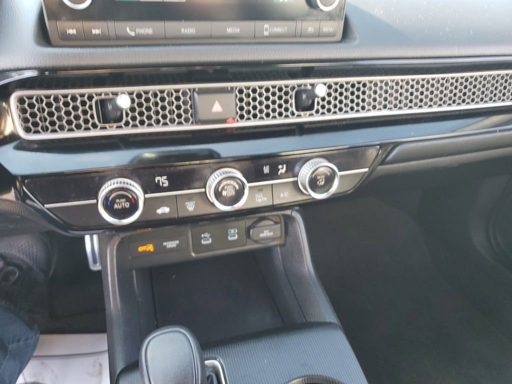 Used 2025 Honda Civic Sport image 19