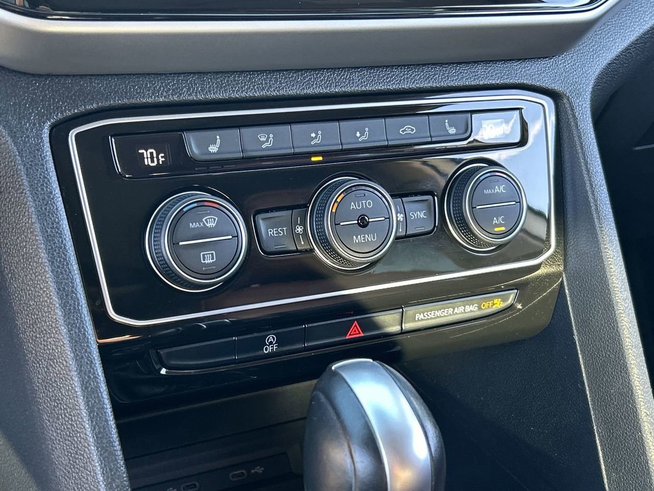 Certified 2023 Volkswagen Atlas SE w/ Panoramic Sunroof Package image 25