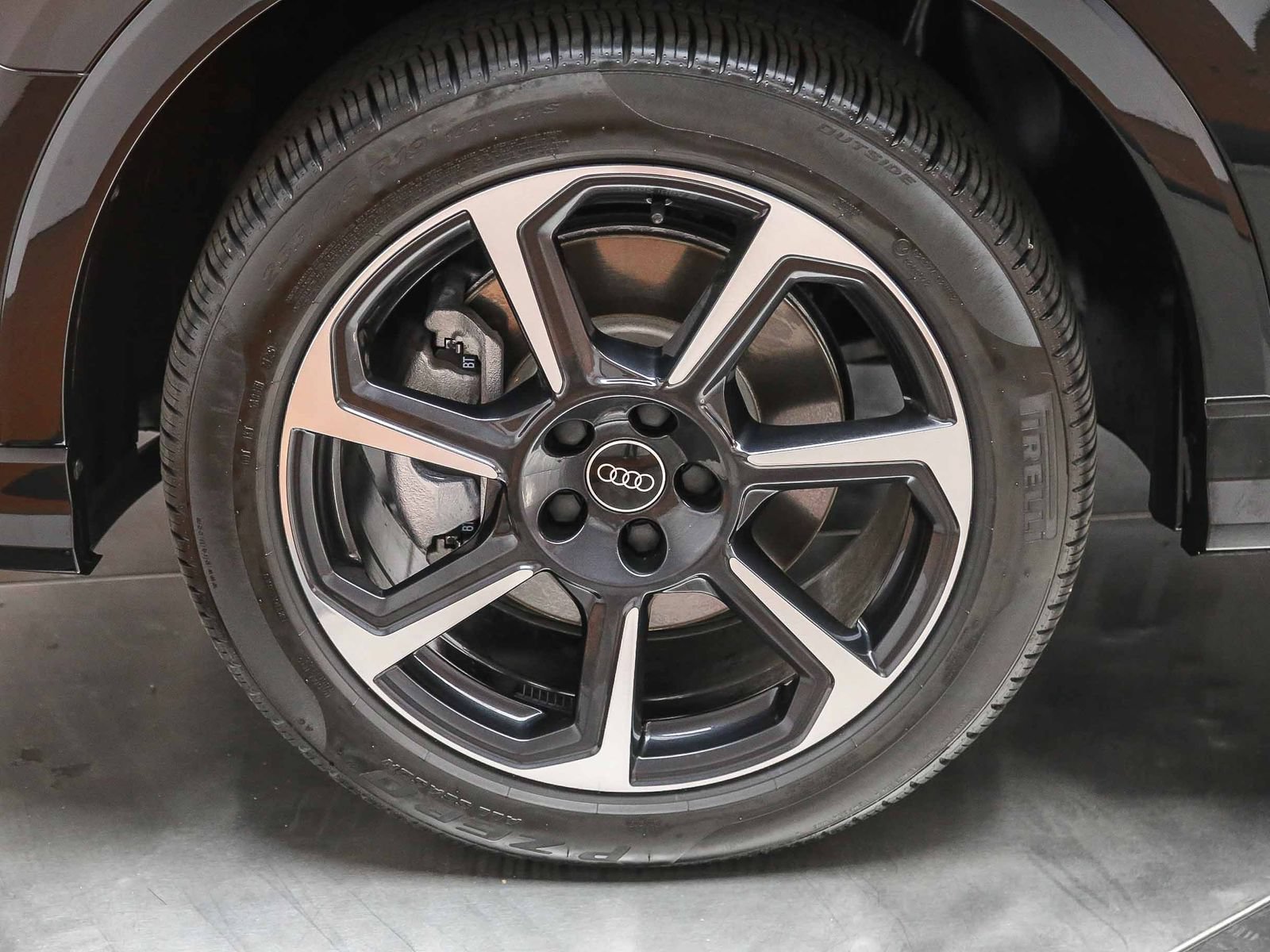 Certified 2025 Audi Q3 2.0T Premium Plus w/ Premium Plus Package AWD/4WD image 10