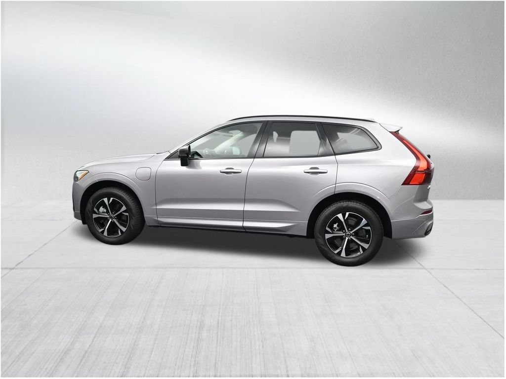New 2026 Volvo XC60 T8 Core AWD/4WD image 2
