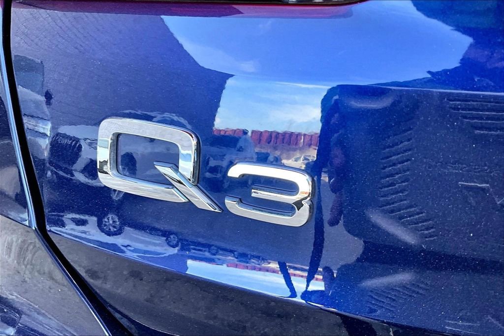 Used 2025 Audi Q3 2.0T Premium w/ Convenience Package image 24