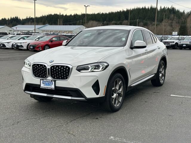 Used 2025 BMW X4 xDrive30i AWD/4WD image 6