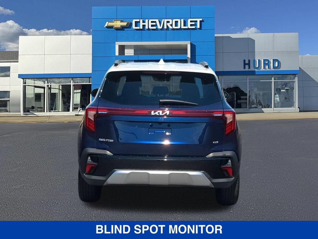 Used 2024 Kia Seltos S AWD/4WD image 6