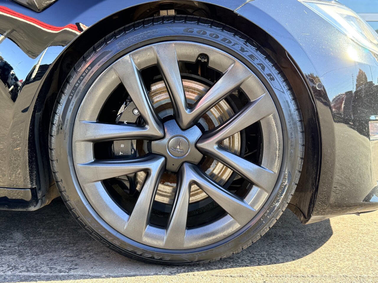 Used 2021 Tesla Model S Plaid image 13