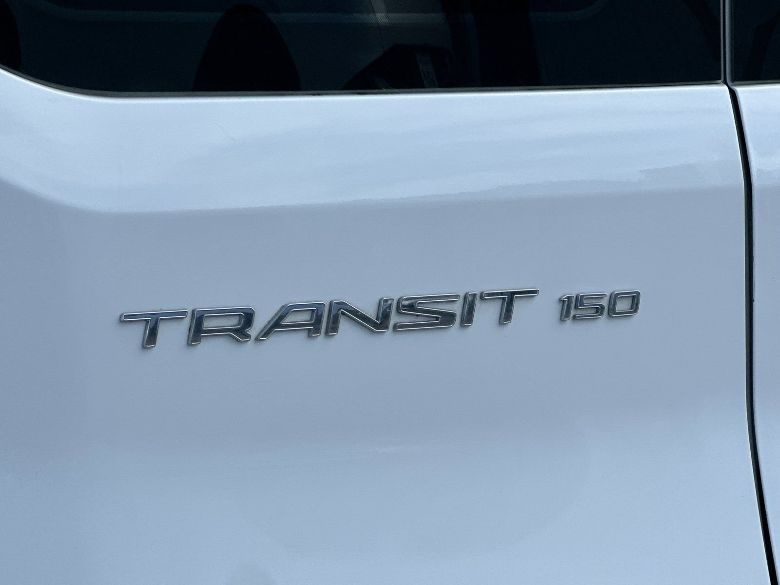 Used 2018 Ford Transit 150 XLT RWD image 25