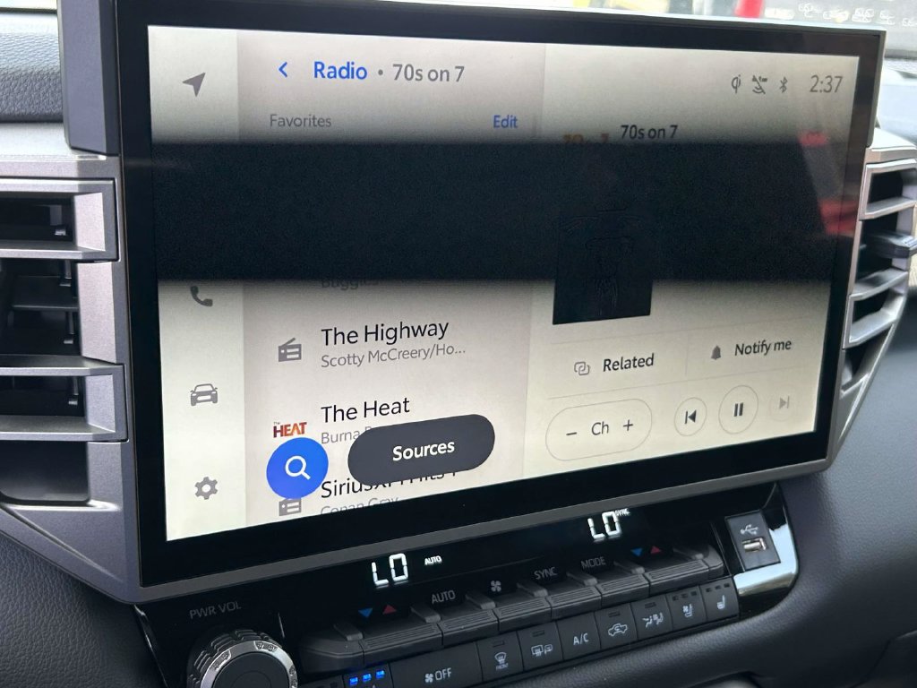 New 2026 Toyota Tundra Limited AWD/4WD image 29