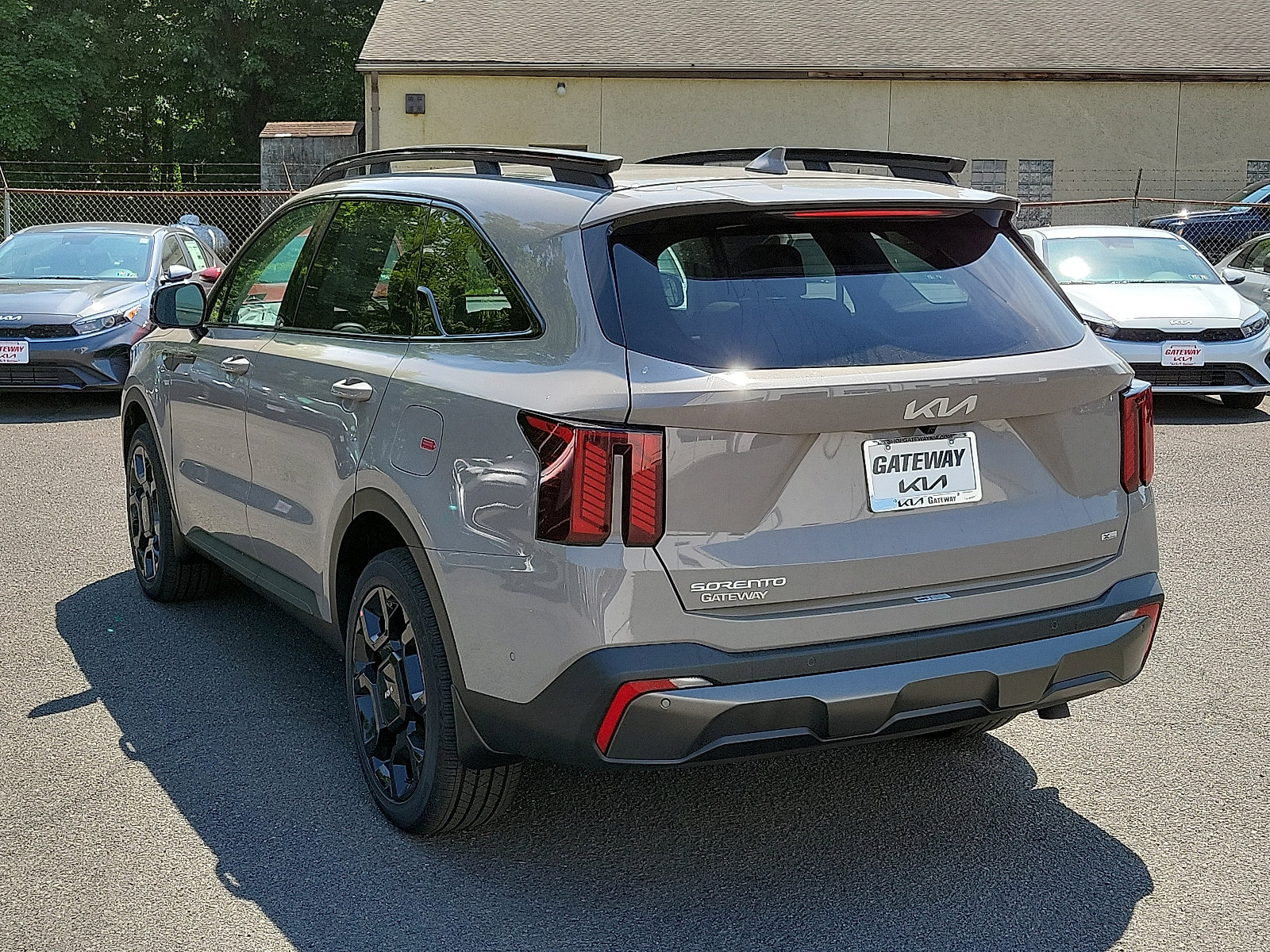 Used 2024 Kia Sorento SX image 3