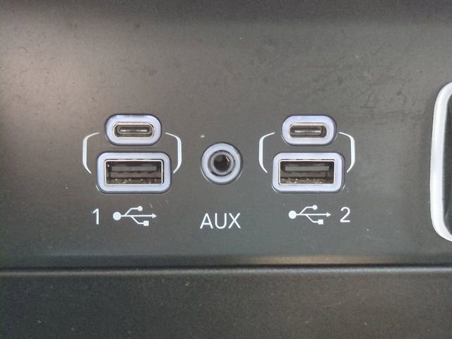 Used 2023 Jeep Grand Cherokee Limited w/ Black Appearance Package image 22