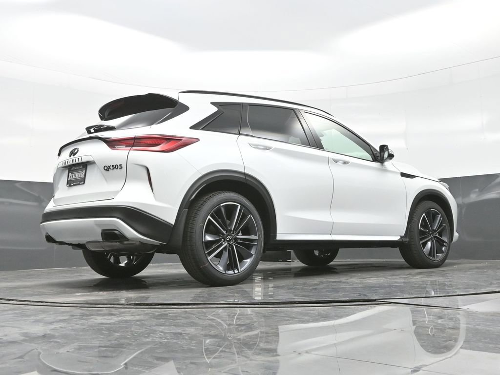 New 2025 INFINITI QX50 Sport image 29