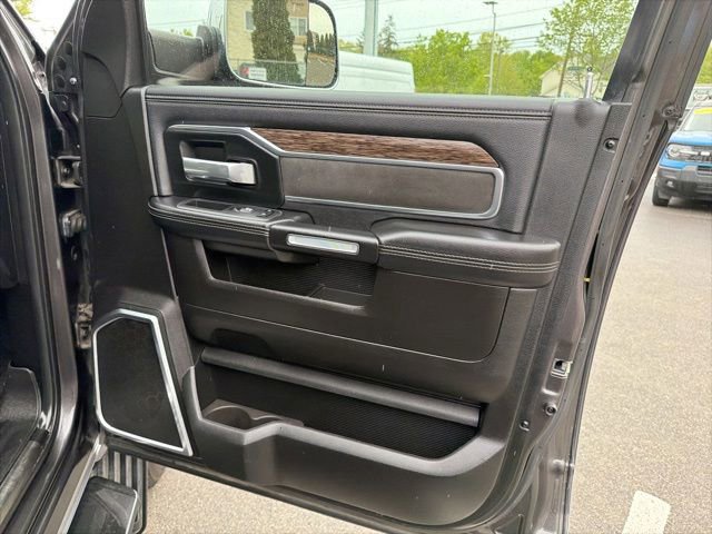 Used 2019 RAM 2500 Laramie AWD/4WD image 10