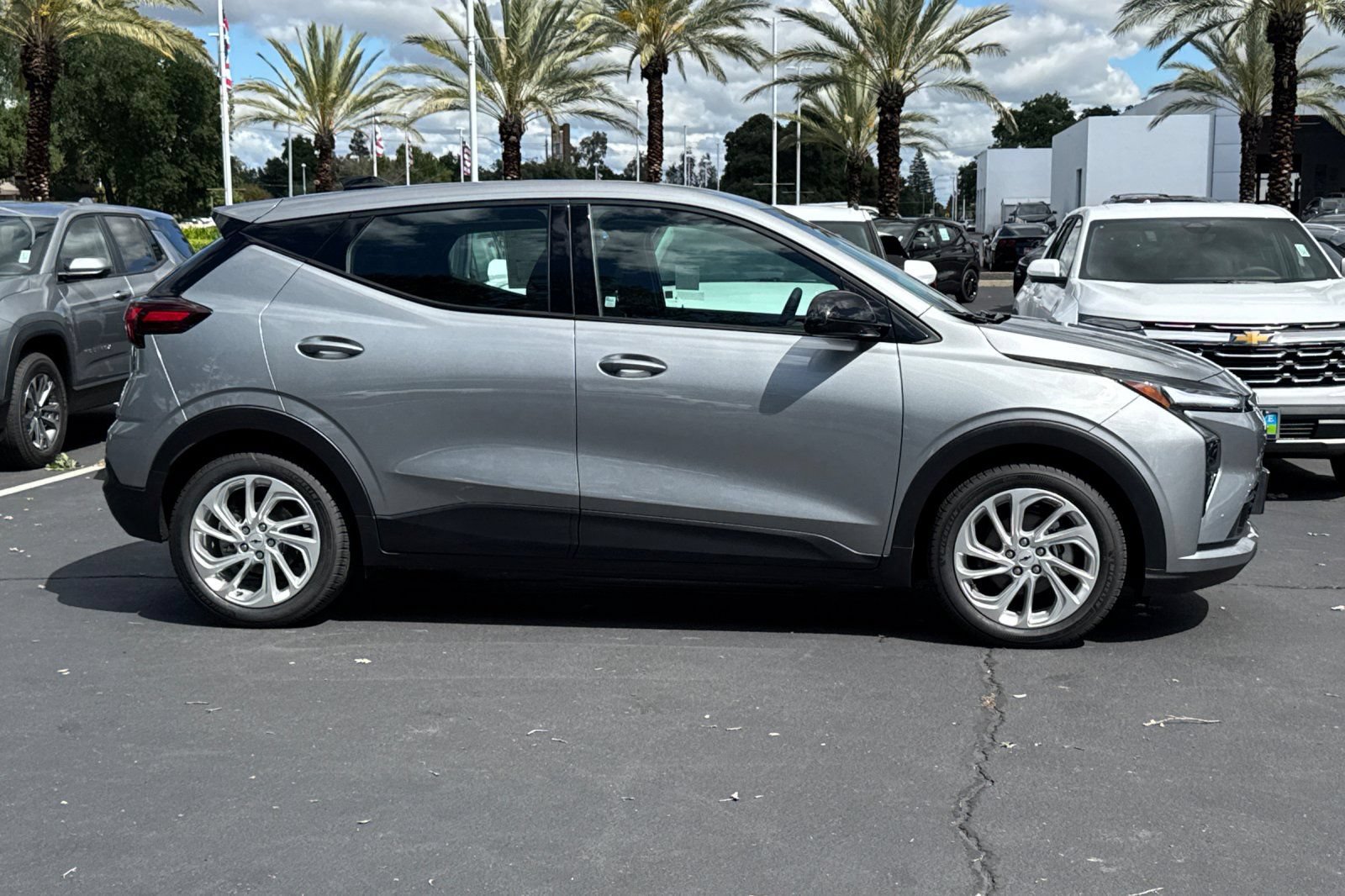 New 2027 Chevrolet Bolt LT w/ Comfort Package FWD image 2