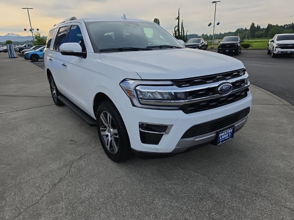 Used 2024 Ford Expedition Limited AWD/4WD image 5