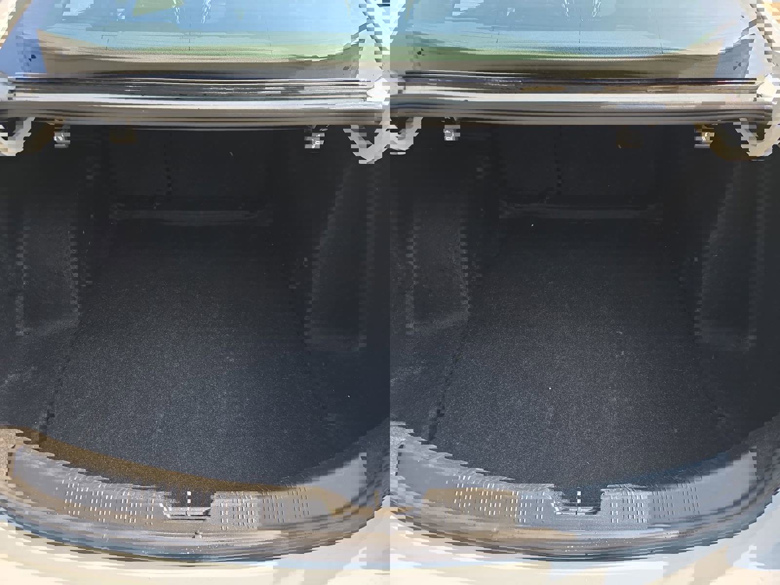 Used 2024 Chevrolet Malibu LT image 13