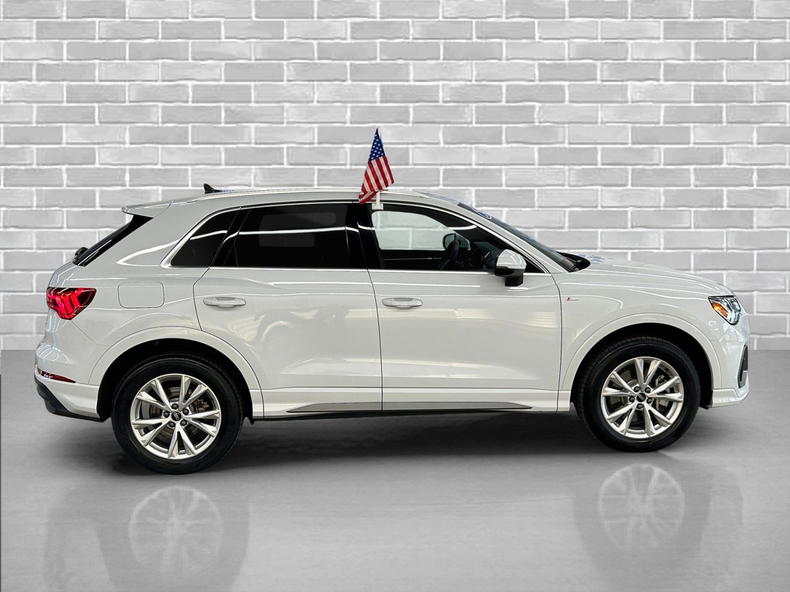 Used 2025 Audi Q3 2.0T Premium image 6