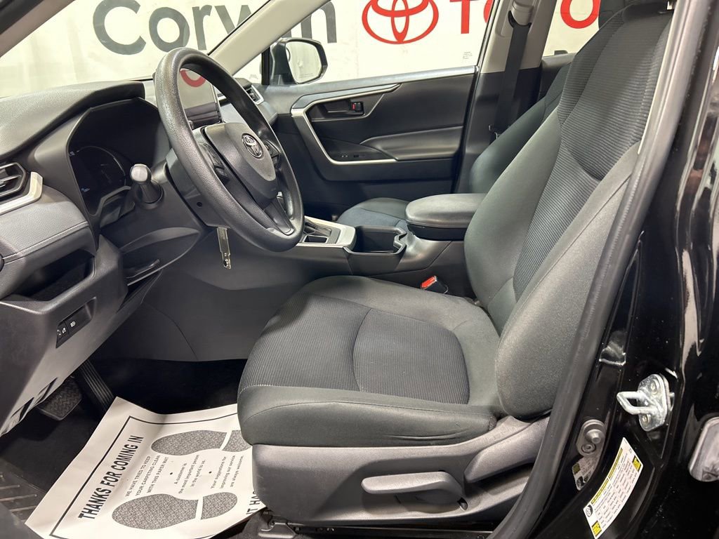 Used 2024 Toyota RAV4 LE image 23