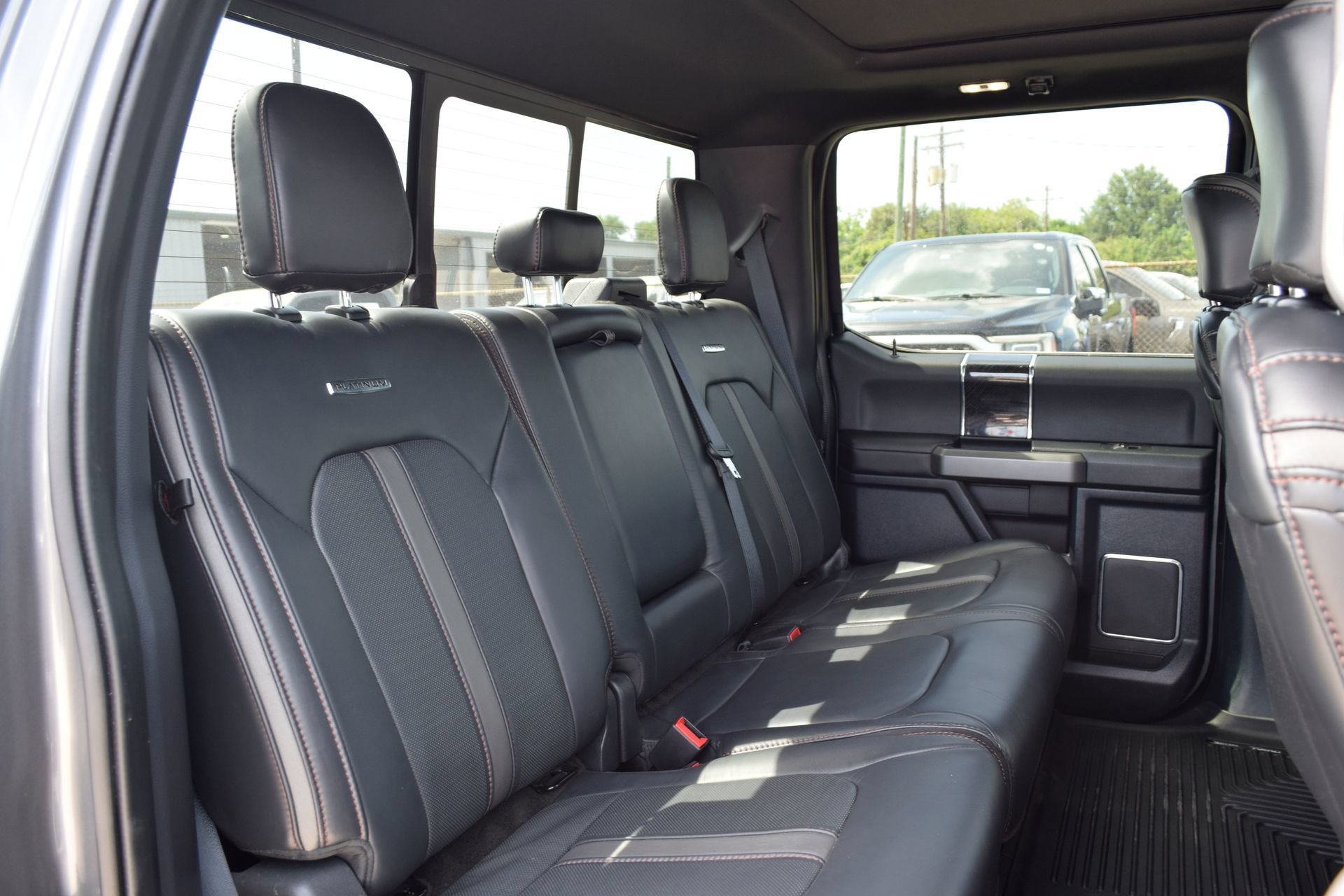 Used 2022 Ford F450 Platinum w/ FX4 Off-Road Package AWD/4WD image 20