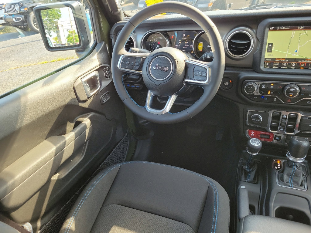 New 2023 Jeep Wrangler Unlimited Rubicon 4xe w/ Cold Weather Group image 9