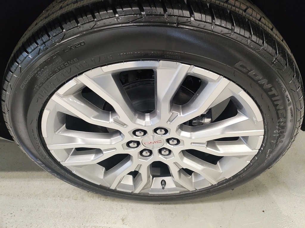 New 2026 GMC Acadia Denali w/ Super Cruise Package image 21