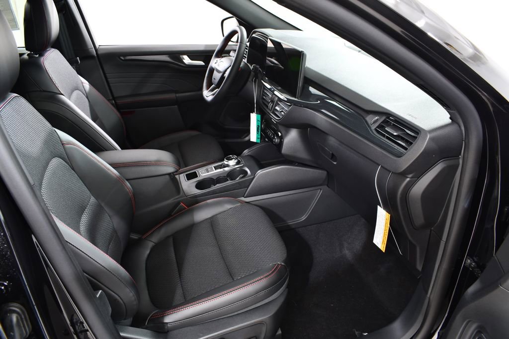 New 2026 Ford Escape ST-Line Select w/ Tech Pack #2 AWD/4WD image 10