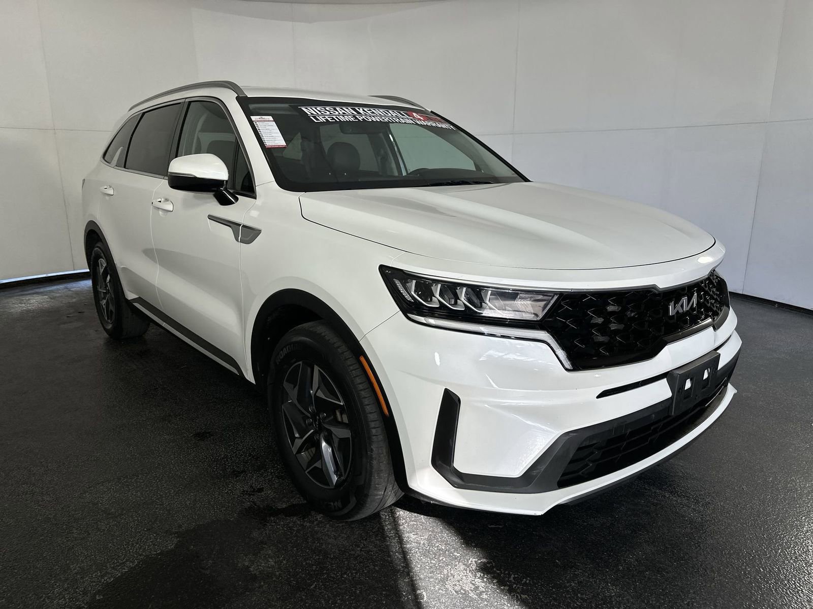 Used 2022 Kia Sorento S image 2